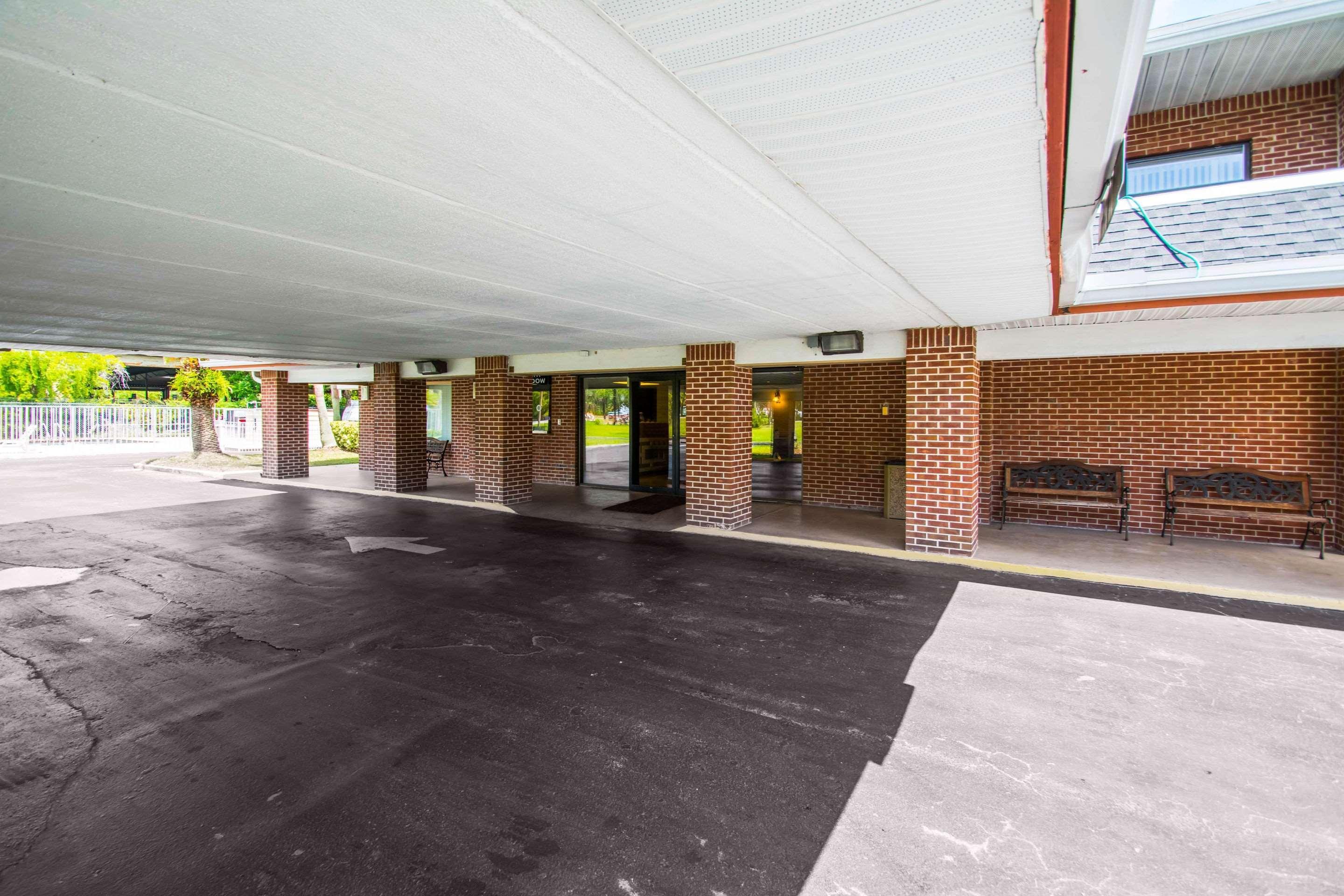 Jax Airport Hotel Jacksonville Buitenkant foto