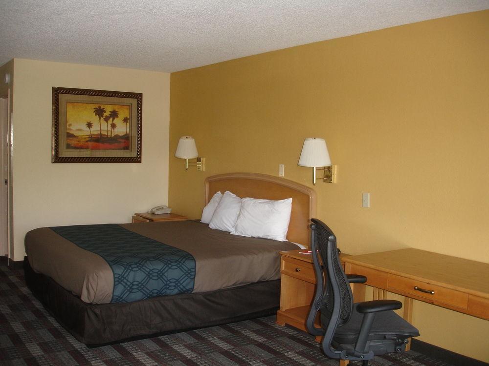 Jax Airport Hotel Jacksonville Buitenkant foto